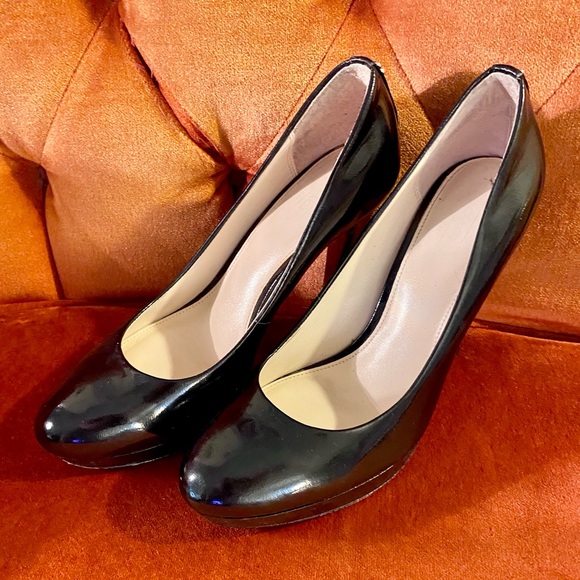 Coach black patent leather platform pumps, size 8B - Picture 2 of 10